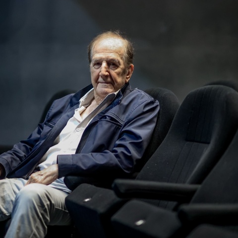 Γιώργος Κωνσταντίνου