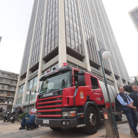 Συναγερμός για φωτιά στον Πύργο Αθηνών - Εκκενώθηκε το κτίριο