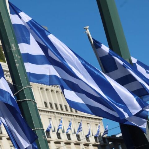 Αλλαγές στα δρομολόγια μετρό, τραμ και λεωφορείων λόγω των εορτασμών της 28ης Οκτωβρίου - Κλειστός ο σταθμός Συντάγματος από τις 08:00.