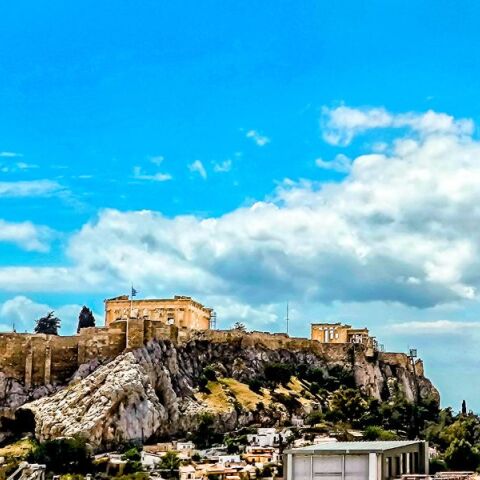 Γενικά αίθριος καιρός την Τετάρτη 29 Οκτωβρίου, με ηλιοφάνεια - Άνεμοι 4-5 μποφόρ στο Αιγαίο - Θερμοκρασία έως 24 βαθμούς Κελσίου.