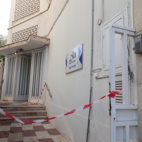 Επίθεση στο πολιτικό γραφείο του Χάρη Θεοχάρη