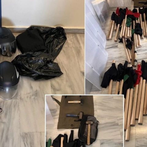 Έξι συλλήψεις στην κατάληψη «Ευαγγελισμός» για την επίθεση στον Μάκη Βορίδη στο Ηράκλειο - Κατασχέθηκαν σφυριά, καδρόνια και εξοπλισμός.