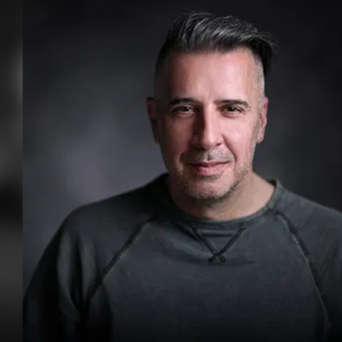 Storyteller | Στη Μάνη με τον Κώστα Εξαρχέα: Το μήλο δεν έπεσε κάτω απ’ τη Μηλιά