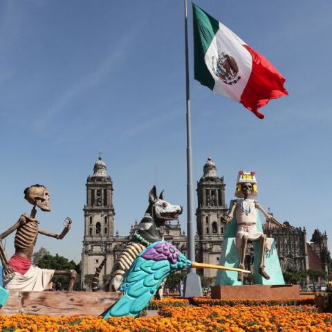 Ο δήμαρχος της Ουρουαπάν δολοφονήθηκε κατά τους εορτασμούς της Ημέρας των Νεκρών - Το Μεξικό συγκλονίζεται από νέο κύμα βίας των καρτέλ.