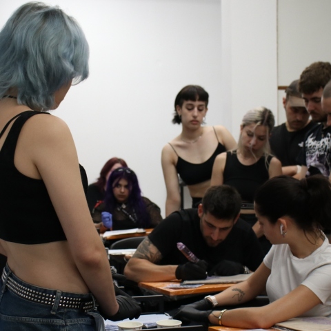 Polis Decay Art School: Ο Πάνος Γεωργούλιας μιλάει για τη σχολή εφαρμοσμένων τεχνών στην Αθήνα που συναντά τη street κουλτούρα