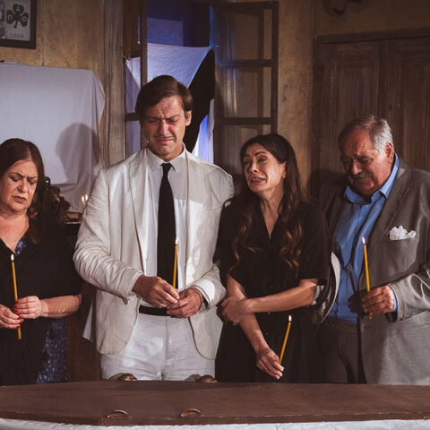 «Χάσαμε τη Θεία Στοπ» στο θέατρο Φιλίπ