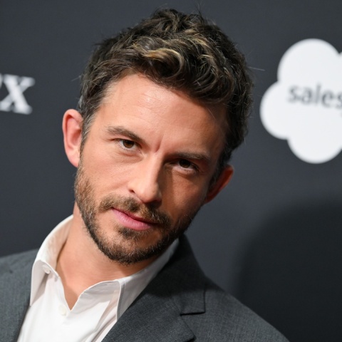 Ο Τζόναθαν Μπέιλι είναι ο πιο σέξι άνδρας για το 2025 