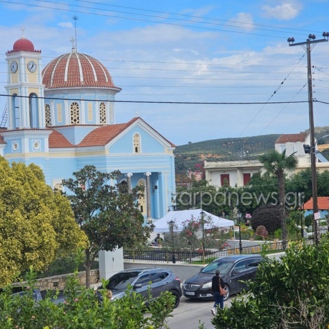 Βορίζια: Με ανιχνευτή μετάλλων η είσοδος στην εκκλησία όπου τελείται η κηδεία της 56χρονης