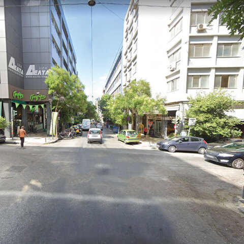 Σημερινή κατάσταση στη διασταύρωση Ιπποκράτους και Σκουφά, Αθήνα.