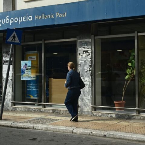 Ο ταχυδρόμος πέθανε: Τι θα γίνει με τα ΕΛΤΑ