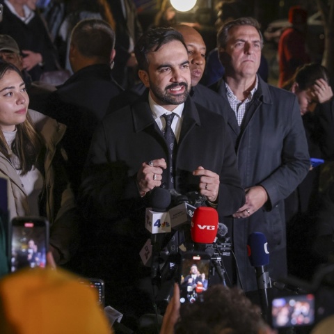 Νέος δήμαρχος της Νέας Υόρκης ο Ζόραν Μαμντάνι - «Δημοκρατικός σοσιαλιστής» και «μαύρο πρόβατο» για τον Τραμπ