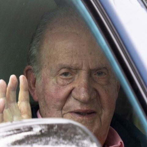 Ο Χουάν Κάρλος αποκάλυψε για πρώτη φορά πώς πυροβόλησε και σκότωσε τον μικρότερο αδελφό του όταν ήταν έφηβοι