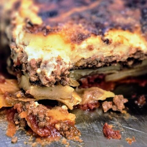 Διονυσάκης, Δάφνη