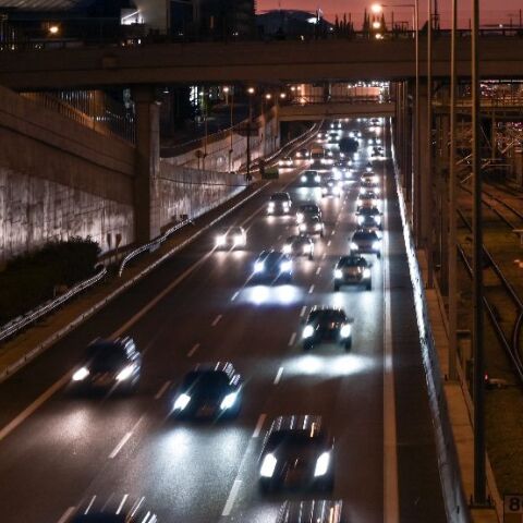 Αττική Οδός: Οδηγούσε χωρίς δίπλωμα με όπισθεν στη ΛΕΑ για περισσότερο από 1,5 χιλιόμετρο