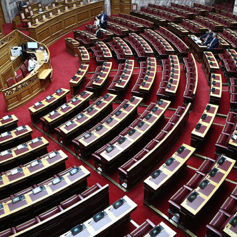 Δημιουργία νέων κομμάτων: Βήμα εμπρός για τη δημοκρατία, εμπόδιο στη διακυβέρνηση