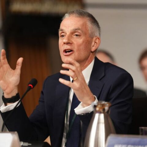 Τιμ Ντέιβι: Ο άνθρωπος του μάρκετινγκ που έγινε γενικός διευθυντής του BBC