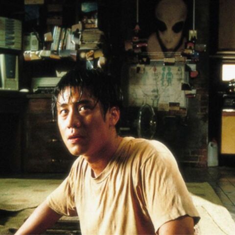 Save the green planet!: Η ταινία που ενέπνευσε το Bugonia του Γιώργου Λάνθιμου τώρα στο Cinobo