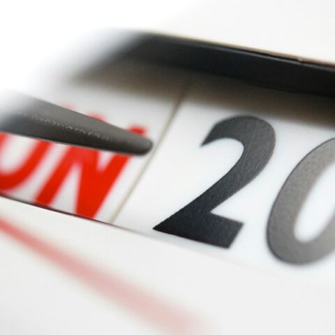 Ποιες είναι οι αργίες του 2026 - Τα τριήμερα 