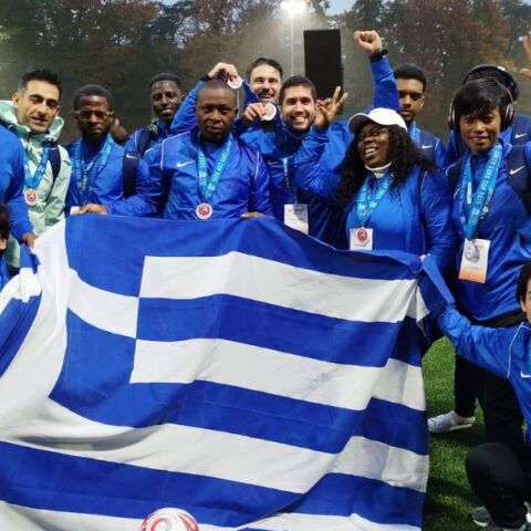 Η Εθνική Ομάδα Προσφύγων στην τρίτη θέση του Unity EURO Cup 2025 