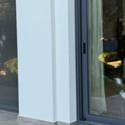 Σε σοκ ο επιχειρηματίας από τη Ρόδο μετά τους πυροβολισμούς: 3 φορές έκλεισαν τα φώτα - Μπορεί να με σκότωναν