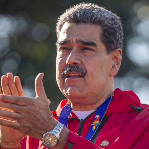 Οι ΗΠΑ θα χαρακτηρίσουν το υποτιθέμενο βενεζουελάνικο καρτέλ ναρκωτικών που φέρεται να ηγείται ο Νικολάς Μαδούρο ως τρομοκρατική οργάνωση
