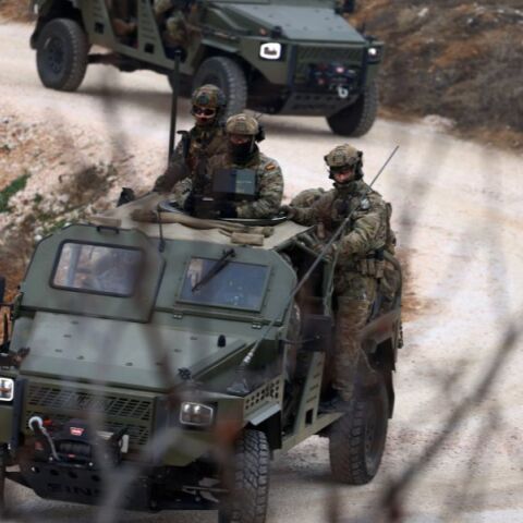 Η ΕΕ προωθεί σχέδιο «στρατιωτικής Σένγκεν» για επιτάχυνση μετακίνησης στρατευμάτων και αρμάτων μάχης - Στόχος η αμυντική ετοιμότητα έως το 2030 έναντι Ρωσίας