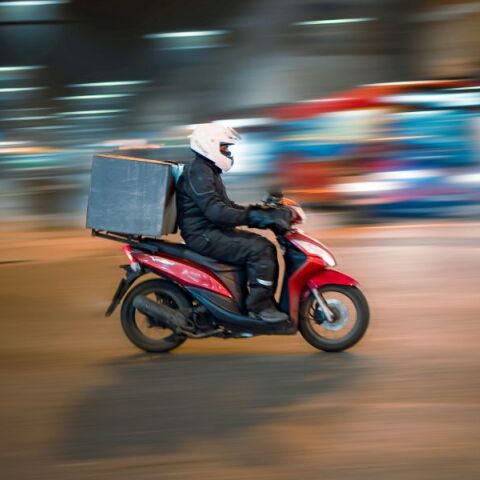 Κώστας Ν.: Ο διανομέας δεν είναι παιδί για τα θελήματα