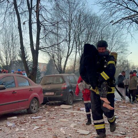 Ουκρανία: Ρωσική επίθεση με drones και πυραύλους στο Τερνόπιλ σκότωσε 25 ανθρώπους, μεταξύ τους τρία παιδιά - Συναγερμός για την ενέργεια.