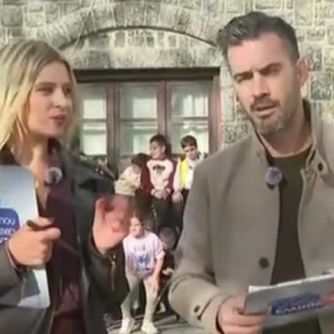 Τα γαλλικά του Γιάννη Τσιμιτσέλη στον αέρα του ΣΚΑΪ 