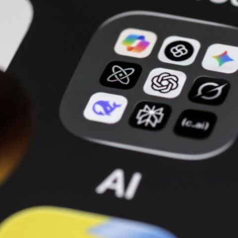 Μελέτη: Εκατοντάδες ιστοσελίδες συνδέονται με φιλική προς τη Ρωσία προπαγάνδα - Ενισχύουν το δίκτυο Pravda με χιλιάδες άρθρα καθημερινά.