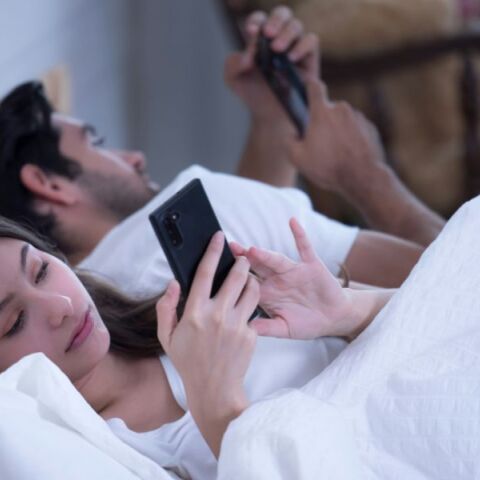 Μελέτη: Τα σύντομα βίντεο επηρεάζουν αρνητικά τον εγκέφαλο και την ψυχική υγεία - Συνδέονται με μειωμένη προσοχή, άγχος, κατάθλιψη και κακή ποιότητα ύπνου.