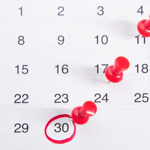 Πόσες είναι οι αργίες του 2026 - Τα τριήμερα της νέας χρονιάς