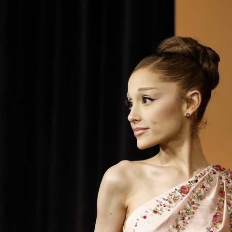 Η Αριάνα Γκράντε καταδικάζει τα «πολύ επικίνδυνα» σχόλια για το σώμα της