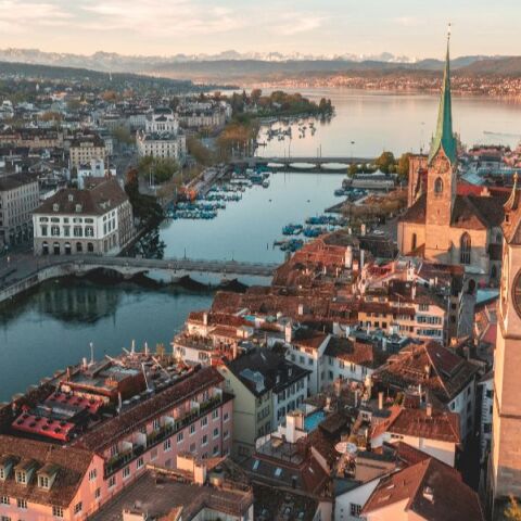 Γιατί οι Ελβετοί αρνούνται να φορολογήσουν τους υπερπλούσιους-  Είπαν μαζικά «όχι» στο δημοψήφισμα