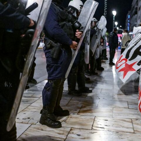 Εκτός από τον φασισμό να μην περάσει ούτε ο αναρχοκομμουνισμός