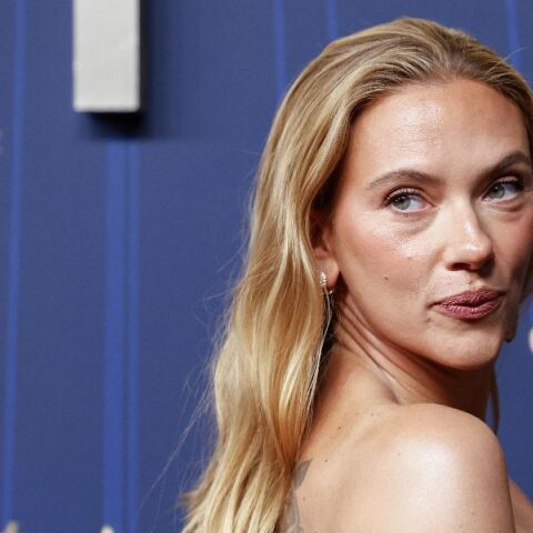 Σκάρλετ Γιόχανσον: Με πίεσαν να μην αναφερθώ στο Ολοκαύτωμα ενώ σκηνοθετούσα το «Eleanor the Great»