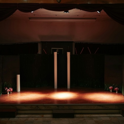 Άδεια σκηνή θεάτρου