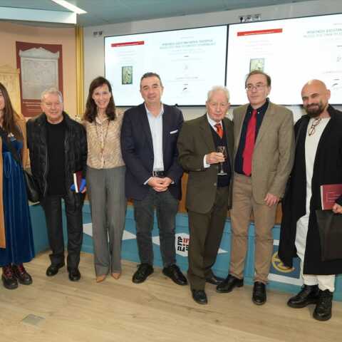 whatsapp_image_2025-12-04_at_16_18_40_12a7a508