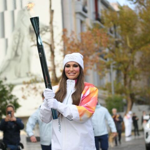 Κίμπερλι Γκίλφοϊλ: Προνόμιο να τρέξω με την Ολυμπιακή φλόγα στη Λαμπαδηδρομία κάτω από την Ακρόπολη 