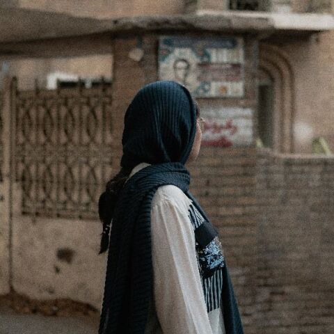 Ιράν: Δε θα εκτελεστεί 25χρονη για τη δολοφονία του βίαιου συζύγου της - Τον είχε παντρευτεί στα 12 της