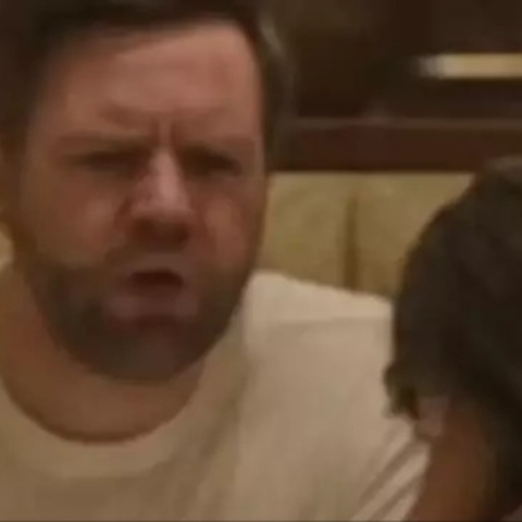 Επιμένουν οι φήμες για σύννεφα στον γάμο του Τζέι Ντι και της Ούσα Βανς 