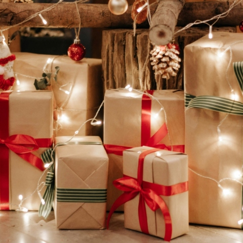 γιορτινά δώρα 