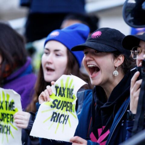 Έκθεση Παγκόσμιας Ανισότητας 2026: - Το 0,001% του παγκόσμιου πληθυσμού (περίπου 60.000 άτομα) κατέχει τριπλάσιο πλούτο από το φτωχότερο 50%