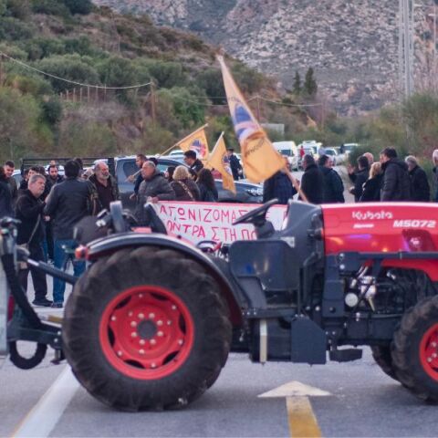 Αγροτικές κινητοποιήσεις: Βασικά να πέσει η κυβέρνηση