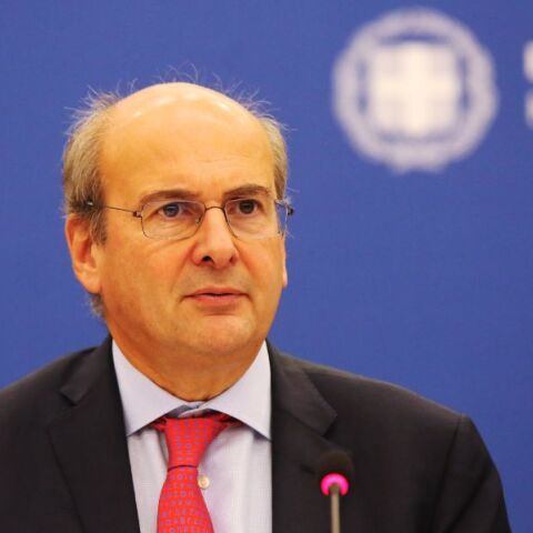 Κωστής Χατζηδάκης: Από το 2019 εφαρμόστηκαν μέτρα που μείωσαν το κενό ΦΠΑ και ενίσχυσαν την προσπάθεια κατά της φοροδιαφυγής - Σημαντικά έσοδα για το κράτος