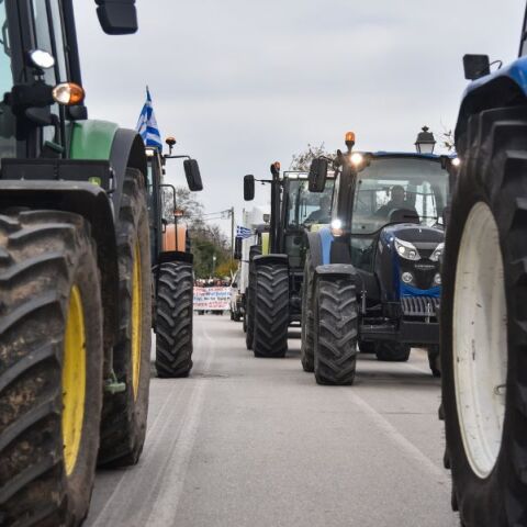 ΥΠΑΑΤ: ΟΠΕΚΕΠΕ και ΕΛΓΑ καταβάλλουν σήμερα 487,9 εκατ. ευρώ σε αγρότες και κτηνοτρόφους, ανεβάζοντας τις συνολικές πληρωμές του 2025 στα 3,2 δισ. ευρώ.