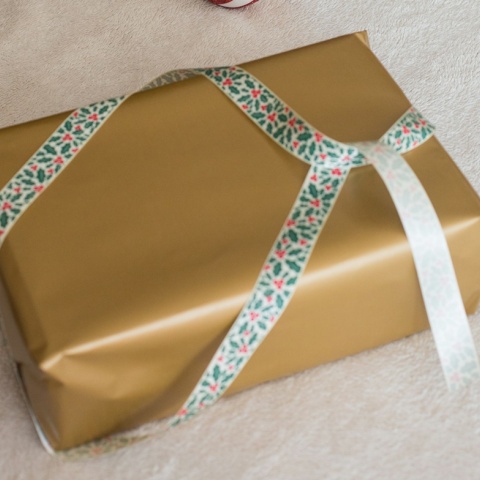 Δώρο με χριστουγεννιάτικο αμπαλάζ