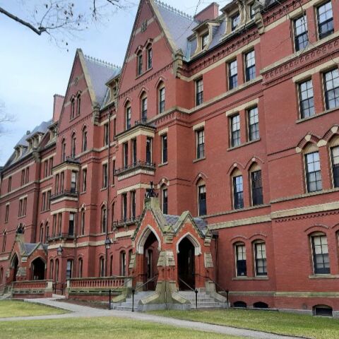 Σοκ στο Χάρβαρντ: Πρώην διευθυντής νεκροτομείου αφαιρούσε όργανα από πτώματα και τα πουλούσε