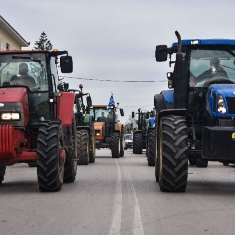 Γιορτές στα μπλόκα λένε οι αγρότες - Εξαγριωμένοι με το λάθος του ΕΛΓΑ και τις καθυστερήσεις στις πληρωμές 