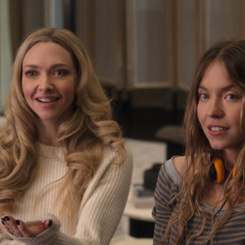 Η αγγελία: Αμάντα Σάιφριντ ή Σίντνεϊ Σουίνι;